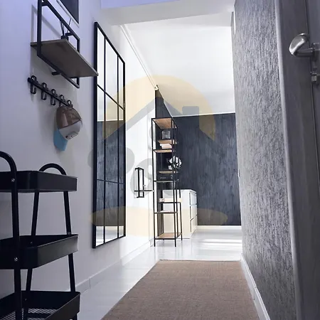 Poco *